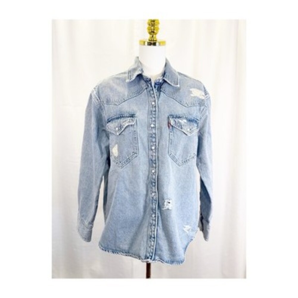 Levi’s Women’s Dylan Relaxed Western Shirt Snap Buttons Western Yokes Sz M